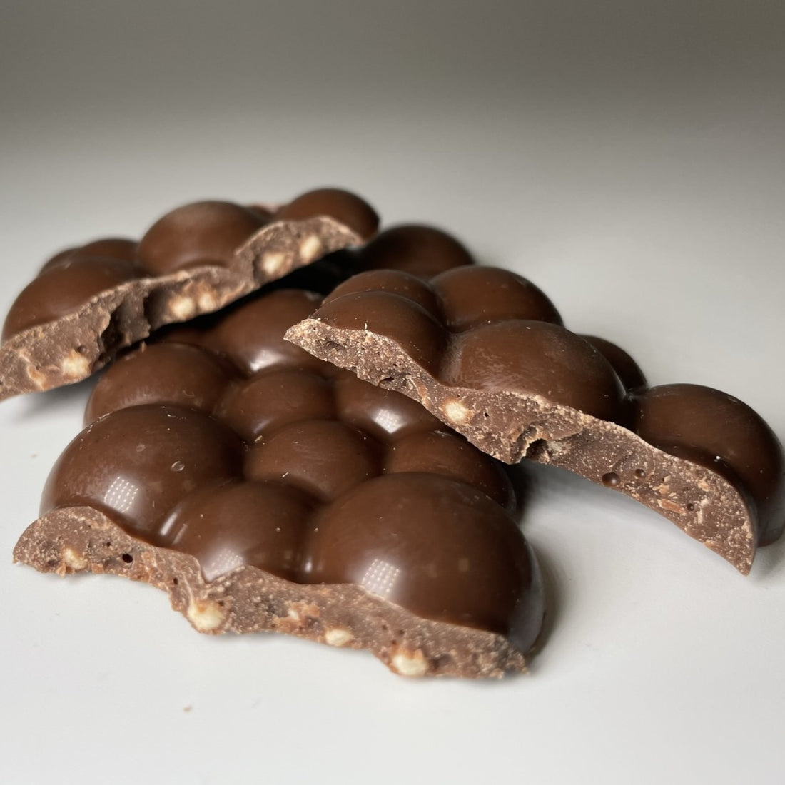 Wonky Choc: Moofreesas Bar Pieces (500g)